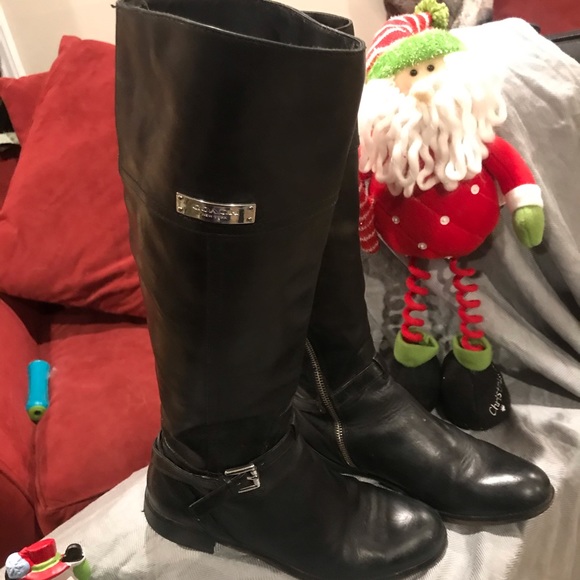 Luxury authentic Coach boots! - Picture 2 of 8
